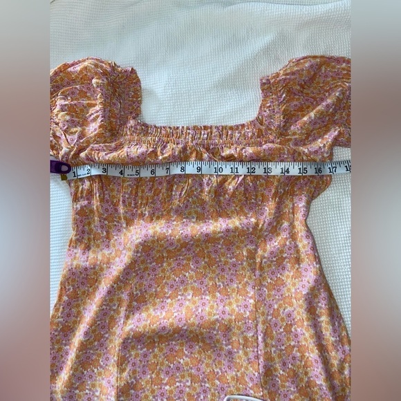 Women’s H&M floral romantic cottage Puff-sleeved midi dress size medium NWT - Picture 7 of 14